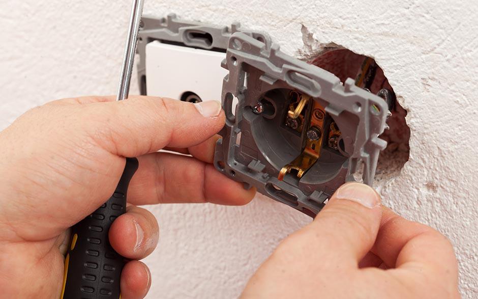 cherche électricien pas cher Pontault-Combault